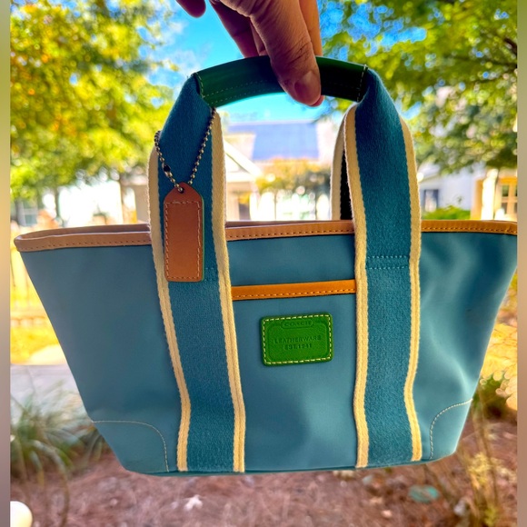 Coach Vintage Mini Hampton Tote purse blue & green canvas monogram interior - Picture 5 of 7